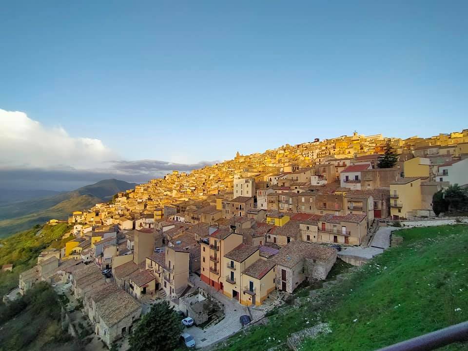 Prizzi al tramonto