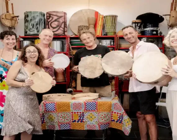 Your roots are in Sicily: come play the drum with us!