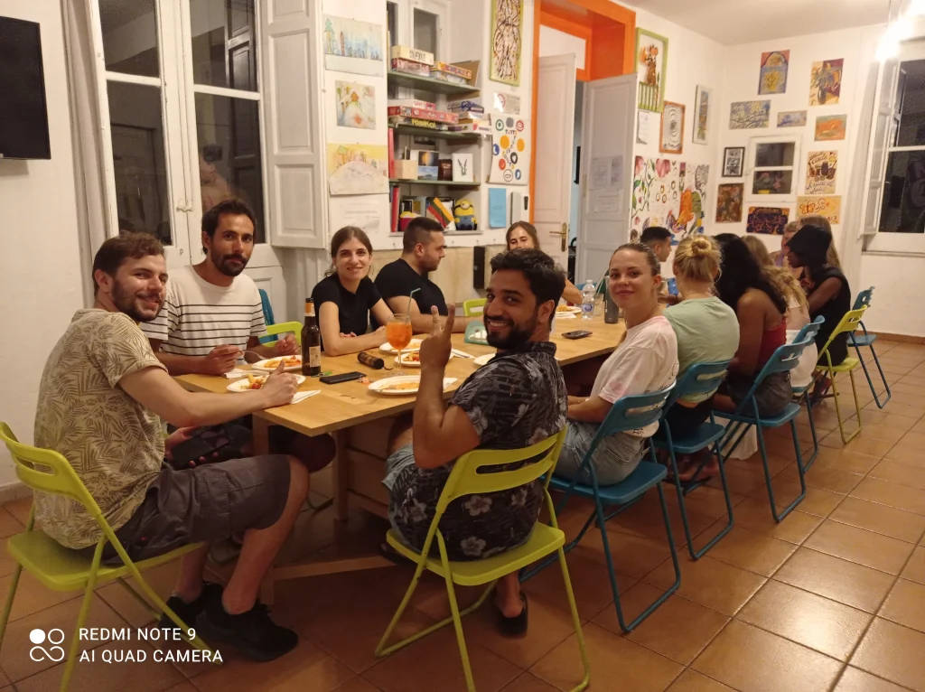 SOCIAL DINNER ALL'OSTELLO